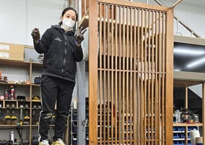 목수 변신 류호정 "'철딱서니 선입견' 깨고 싶어…정치, 복귀 대신 소통"