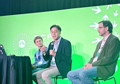 "딥시크 등장에도 HBM 승부수…SK하이닉스의 생존 전략"