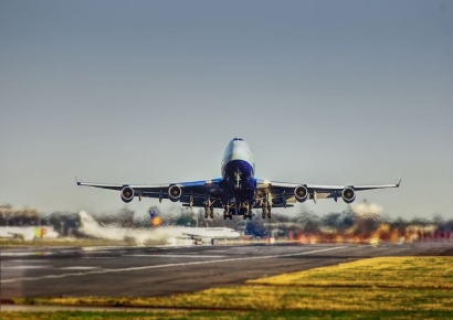 日 공항서 아이돌 촬영 막은 직원 폭행한 한국인 체포