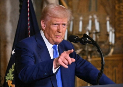 트럼프, 젤렌스키에 퇴진 압박…"우크라 선거 없었다"