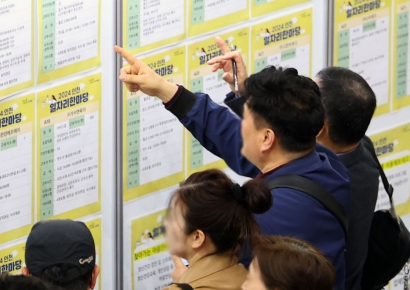 "퇴직금·주휴수당 안 줄래"…최저임금 인상이 '쪼개기 고용' 늘렸다?[뉴스설참]