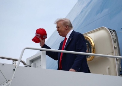 "낡은 전용기 타기 싫어"…새 에어포스원 빨리 달라는 트럼프