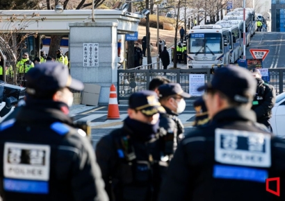 [포토] 강화된 법원 청사 보안