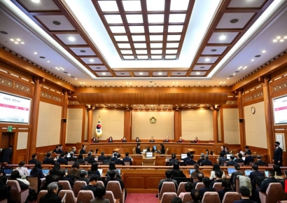 국회·尹측, 주말 반납하고 헌재 '최종변론' 대비