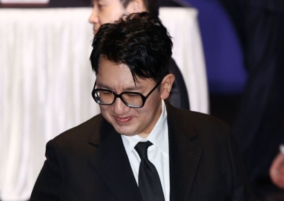 하이브 박지원, 작년 연봉 23.3억원…방시혁 10억원 수령