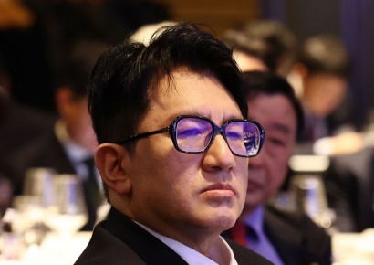 금감원, 방시혁 하이브 상장 당시 사기적 부정거래 혐의 조사 