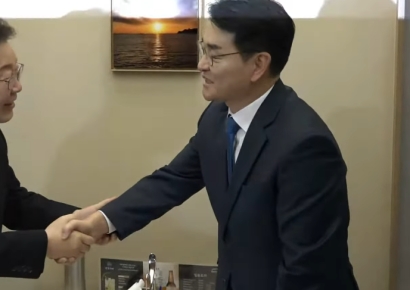 박용진, 이재명 만나 "내란 추종 세력 저지에 힘 합쳐야"