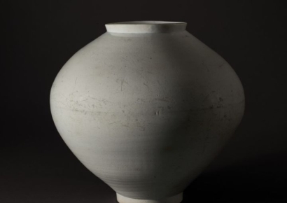 "추정가 36억원…보존 상태 우수" 뉴욕 경매시장에 뜬 달항아리