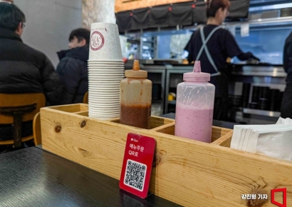 "또 망할 순 없어, 식당 직원 잘랐어요"…외식 줄자 '버티기' 나선 사장님들