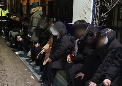 "무단결근하다 잘린 증권맨, 너희 회사야?"…서부지법 난동자 구속기소에 '들썩'