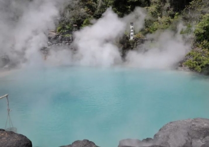 日 유명 온천서 남성 시신 3구 발견…썩은 달걀 냄새 '주의'