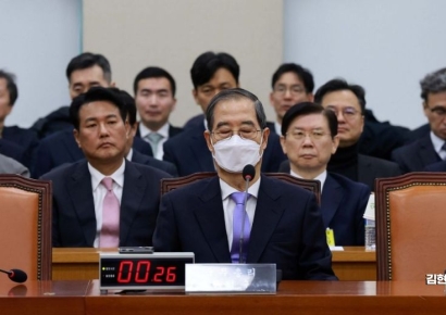 [포토] 눈감은 한덕수 총리