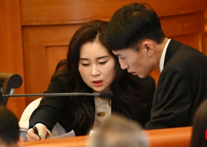 尹측 "계엄선포로 저는 계몽됐다…선관위는 노골적 친중 성향"