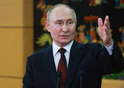 푸틴, 우크라이나에 "15일 이스탄불서 만나자"…대화 제안