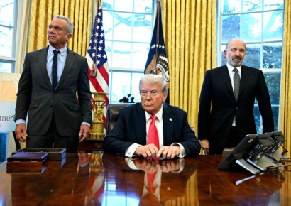 美상무장관 "트럼프, 美 투자이민 비자 폐지할 것"(상보)