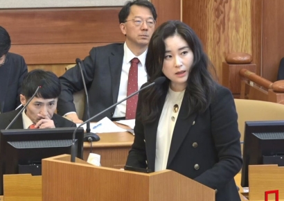 '계몽령' 변호사가 여순사건 진상보고서 작성단? 유족 측 "해촉해야"