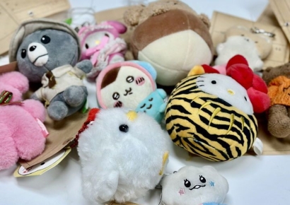 'Z세대' 가방 꾸미기 유행하더니…사라진 키링 다 여기 있었네