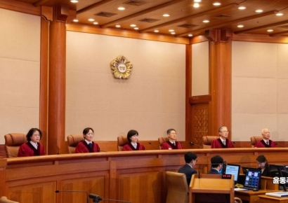 '尹탄핵 107일째' 헌재의 시간 언제까지…4월4일·11일 선고 거론