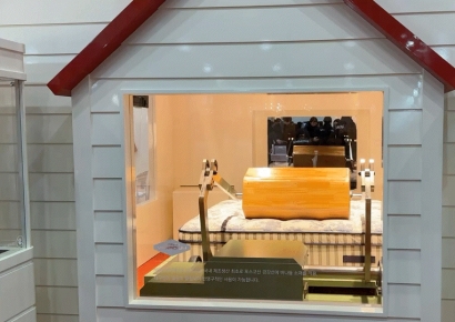 1000만번 굴러도 멀쩡…관람객 사로잡은 시몬스 '뷰티레스트'