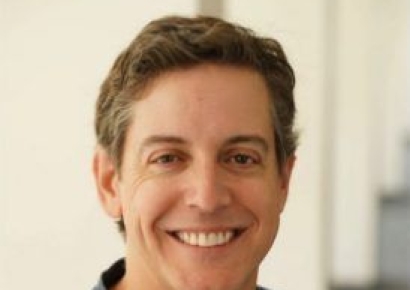 "계엄에 맞선 한국, 21세기 가장 고무적인 민주주의 승리"[개헌, 미래를 잇다]