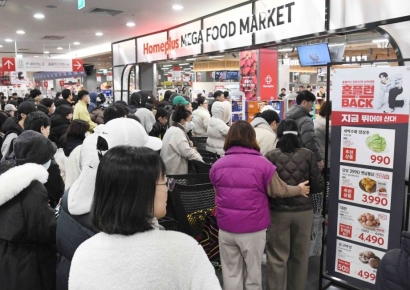 [포토]홈플러스 '홈플런 is BACK' 첫 날부터 '오픈런'