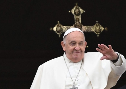 회복세 보이던 교황, 다시 일시적 호흡 곤란…"주의 깊게 살피는 중"