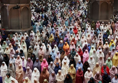 20억 무슬림, 라마단 금식 시작…한 달간 낮엔 물도 못 마셔