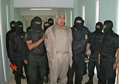 '관세 25%' 경고하자…미국이 40년 쫓던 '마약왕' 넘긴 멕시코