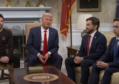 美 방송, 젤렌스키 조롱 "러 침공 사과하고 아내를 푸틴에게…"