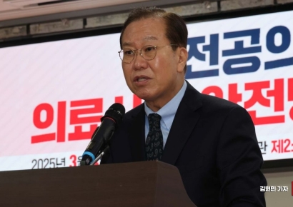 [포토] 축사하는 권영세 비대위원장