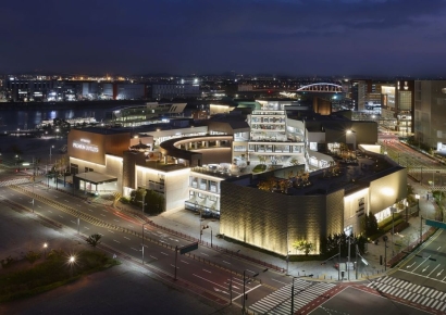 한국와서 관광버스 180여대 타고 몰려갔다…외국인 쇼핑 성지된 '김현아'