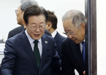 [포토] 민주당-한경협'10년 만의 회동'