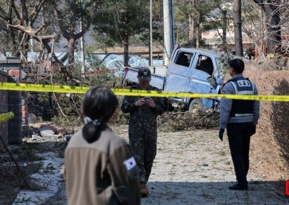 [포토] 포천 민가에 포탄 낙하