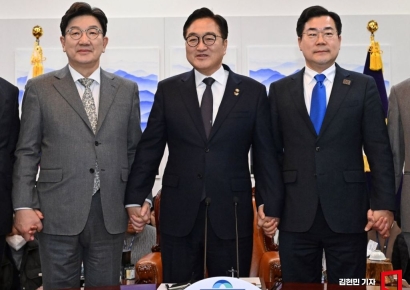 [포토] 다시 손잡은 여야