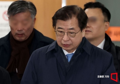 [포토] 서훈 전 국가안보실장 법원 출석