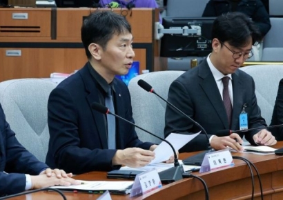 [포토] 가상자산 간담회서 발언하는 이복현 금감원장