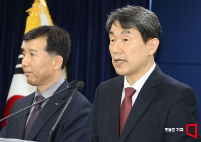 [포토] 의대교육 정상화 브리핑 하는 이주호 부총리