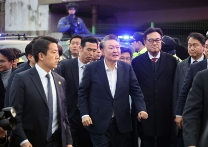 與도 野도 검찰에 분노?…與 "특수본, 尹불법구금" 野 "총장, 尹에 충성"