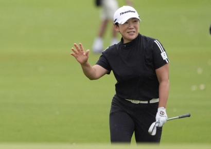 신지애, 일본 통산 상금 1위 등극했다