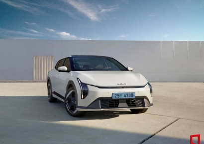 기아, '3000만원대' 전기 세단 EV4 계약 개시