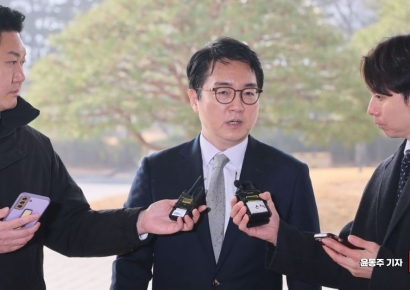 민주, 심우정 사의에 "끝까지 뻔뻔함 극치…닥쳐올 수사 피해 도망"