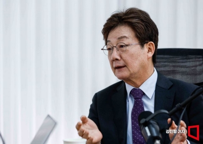 유승민, 국민의힘 경선 불출마…"당 반성과 변화의 길 거부"