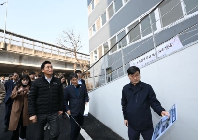 오세훈 "집값 상승 과도하면 토허제 재규제 검토"