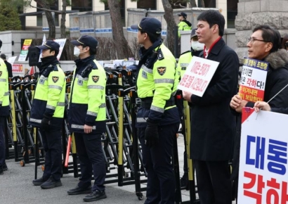  경찰, ‘尹 탄핵선고일’ 갑호비상 발령…기동대 2만여명 투입