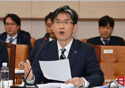 [포토] 오동운, 윤 구속취소에 "절차 위반 안해…매우 적법한 기소"