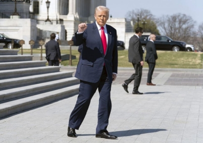 트럼프, 푸틴에 30일 휴전안 수용 촉구…"러가 멈출 수 있다"