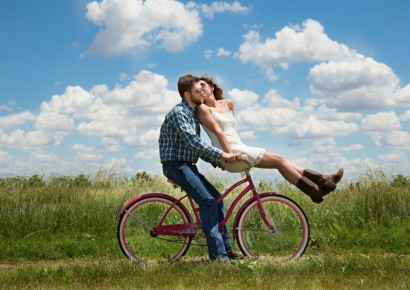 "성관계 횟수 적으면 수명 짧아져"…日 연구결과에 남성들 '화들짝'