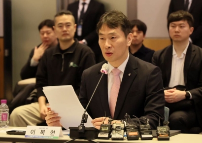 이복현 "상법 개정안 재의요권 행사엔 '직' 걸고 반대…원점으로 돌리는 것 맞지 않아"