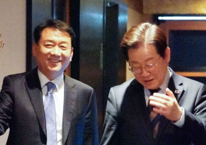 이재명 대표, '비명계 잠룡' 이광재 전 총장과 회동…"경제·정치 관련 좋은 제언 들어"