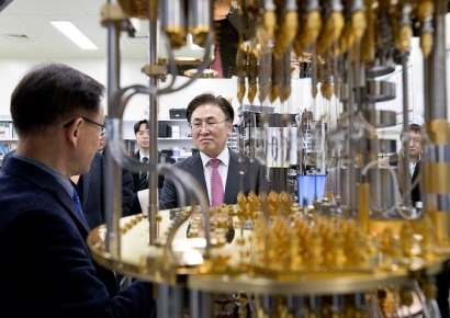 [AI 시대 電力이 국력]⑮1000큐비트 양자컴 전기 0.08㎿ 쓴다…기존 슈퍼컴의 1% 이하